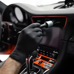 Car-Polishing-Dubai-768x492